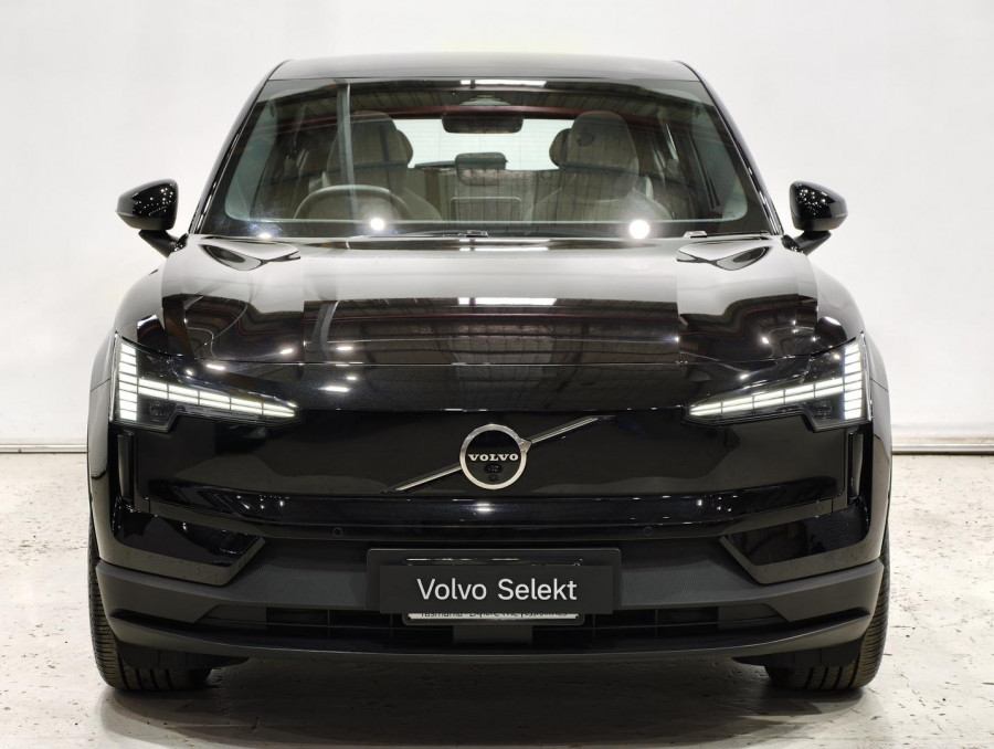 2024 Volvo EX30  Single Motor Extended Range Ultra SUV Image 2