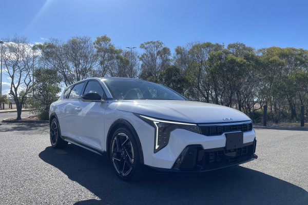 2026 Kia K4 CL4m GT-Line Hatch Image 9