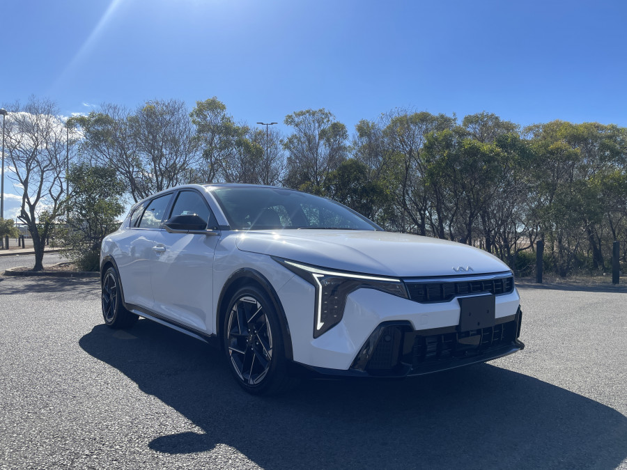 2026 Kia K4 CL4m GT-Line Hatch Image 9
