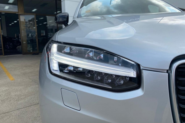 2020 Volvo XC90 L Series T6 R-Design Suv Image 3