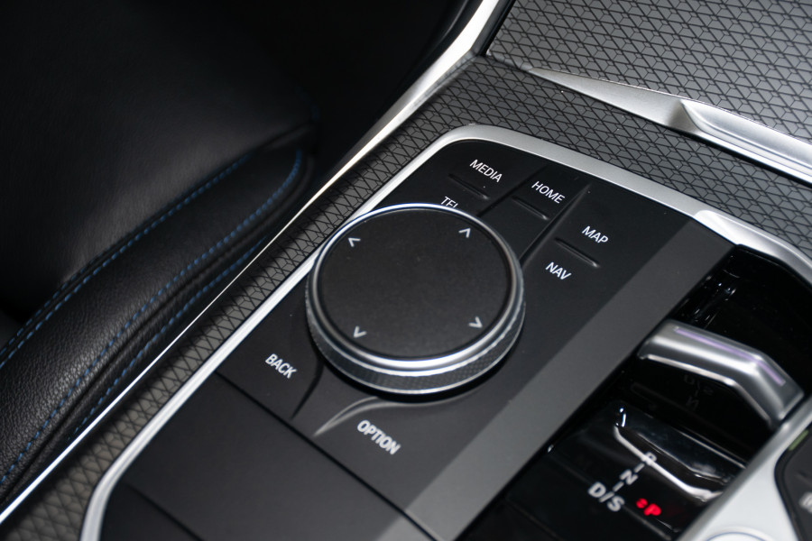 2022 BMW 3 Series 30e M Sport Phev Sedan Image 19