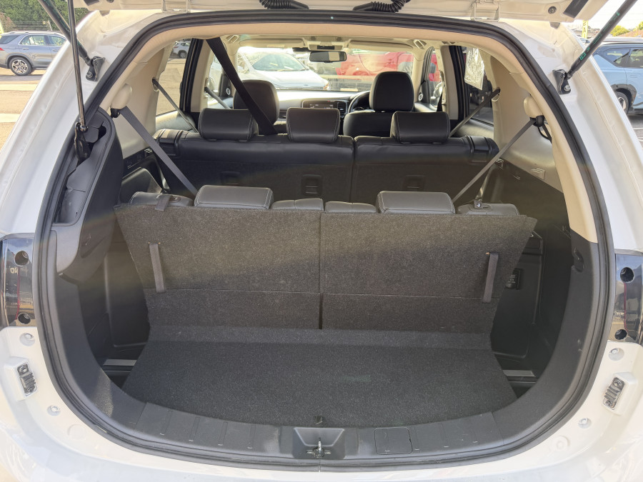 2019 MY20 Mitsubishi Outlander ZL Exceed SUV Image 9
