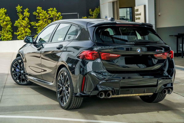 2025 BMW 1 Series F70 M135 xDrive Hatch image 2