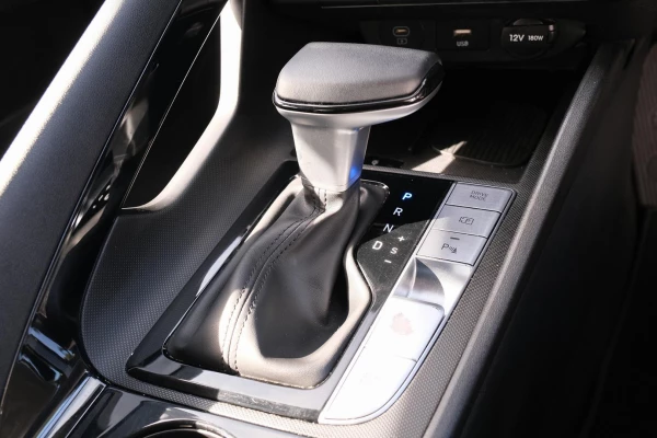 2024 Hyundai i30 CN7.V2 Hybrid Sedan Image 16