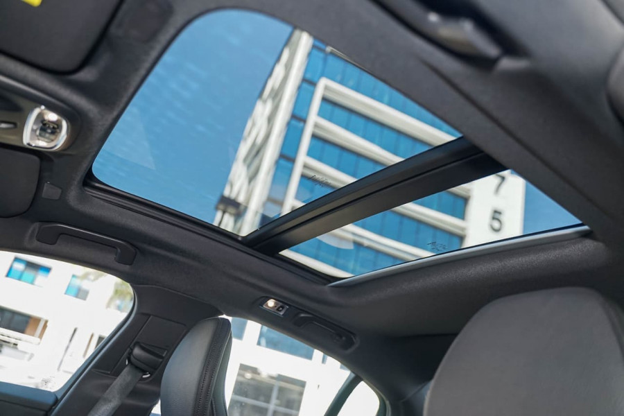 2019 MY20 Volvo S60 Z Series T5 R-Design Sedan Image 12