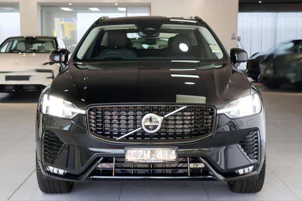 2023 Volvo XC60  Ultimate B6 Dark SUV Image 2