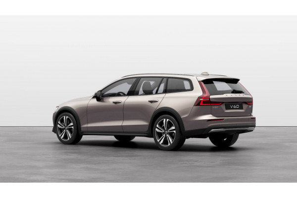 2024 Volvo V60 Cross Country Z Series Ultimate B5 Bright Wagon Image 3