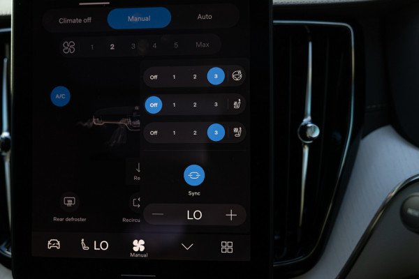 2026 Volvo XC60 UZ Ultra B5 Dark SUV Image 26