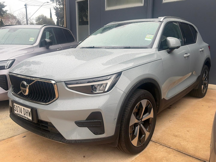 2025 MY26 Volvo XC40 XZ Plus B4 SUV Image 1