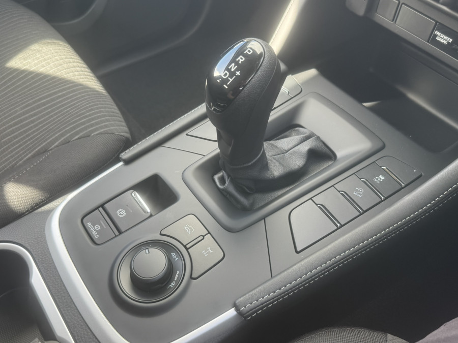 2026 Isuzu MU-X RJ LS-M SUV Image 19