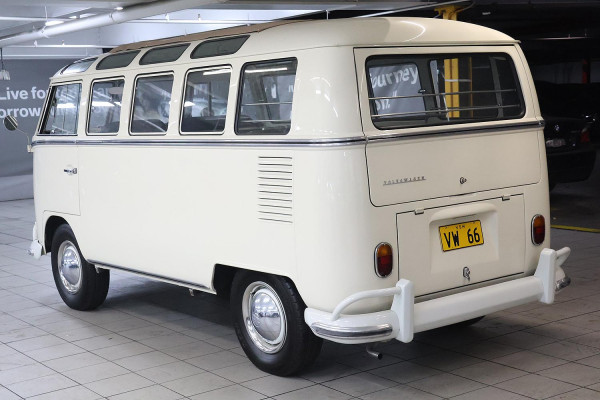 1966 Volkswagen Transporter Type 1 Microbus Bus image 3
