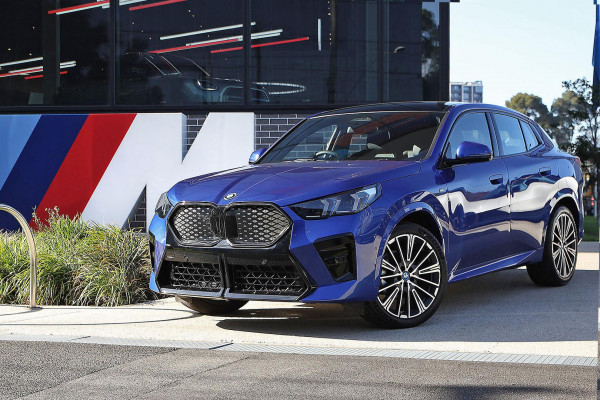 BMW iX2 eDrive20 M Sport U10