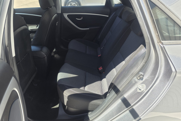 2015 MY16 Hyundai i30 GD3 Series II Active Hatch Image 10