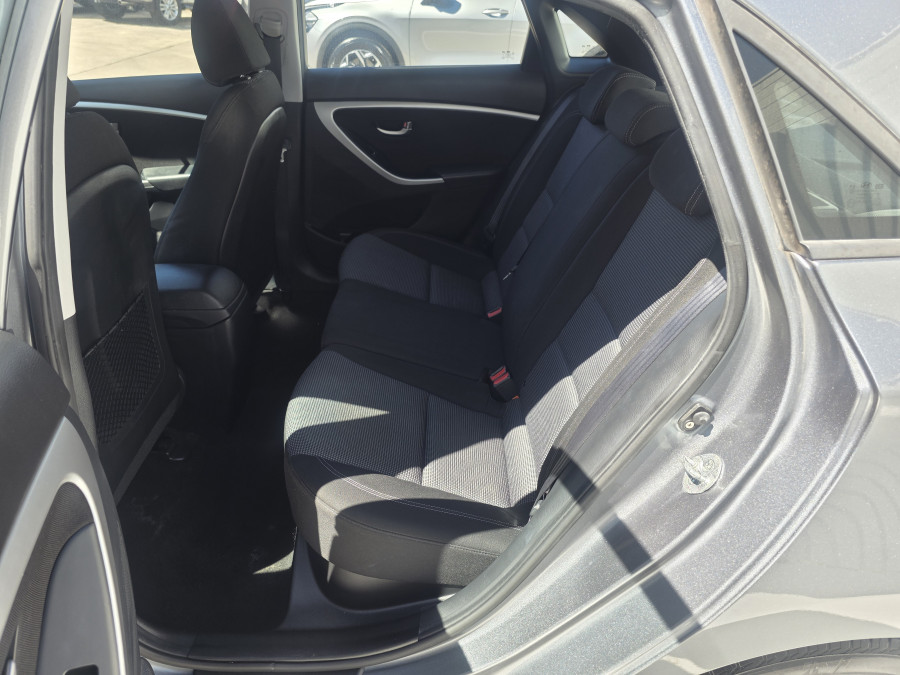 2015 MY16 Hyundai i30 GD3 Series II Active Hatch Image 10