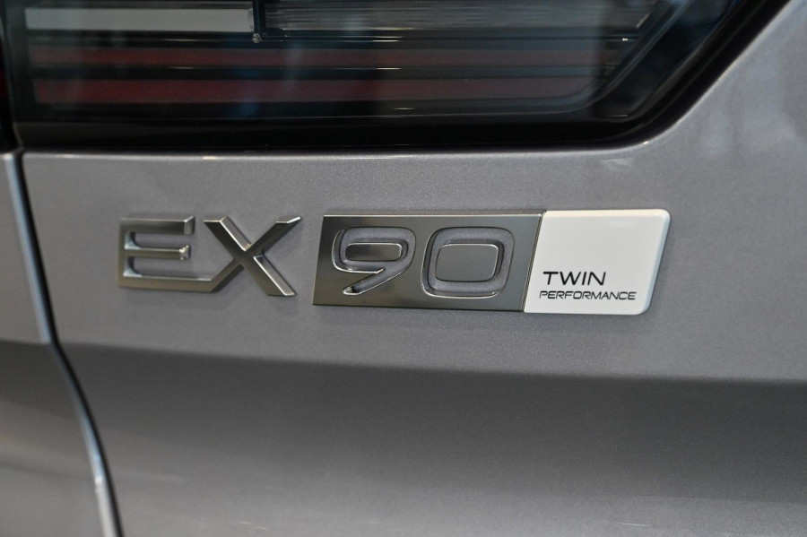 2026 MY27 Volvo EX90  Ultra Twin Motor Performance SUV Image 11