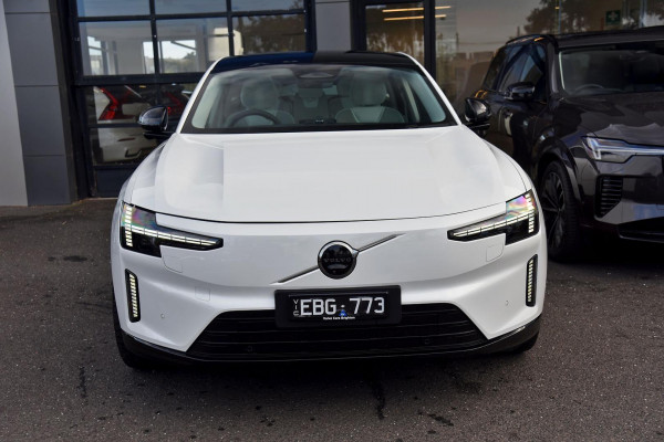 2026 Volvo ES90  Ultra Single Motor Sedan Image 4