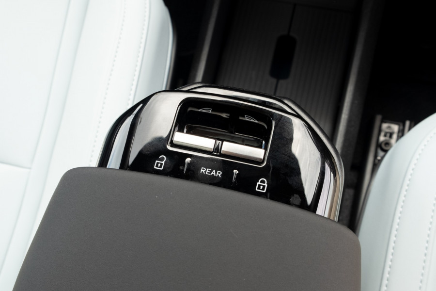2024 Volvo EX30  Twin Motor Performance Ultra SUV Image 15