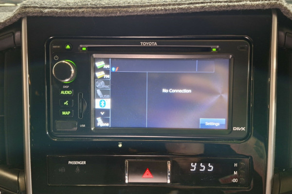 2016 Toyota LandCruiser VDJ200R GXL SUV Image 25