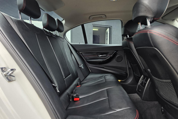 2012 BMW 3 Series F30 320d M Sport Sedan Image 15