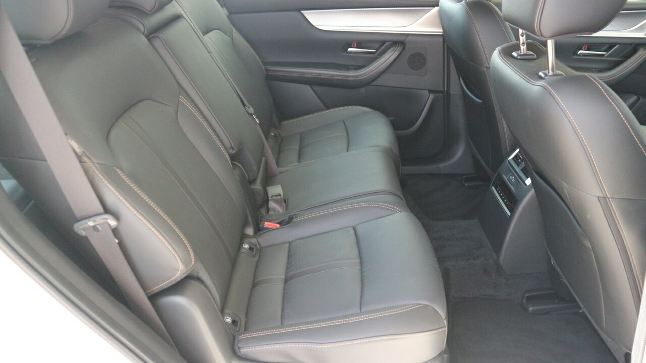 2024 Mazda CX-80 KL D50e Touring SUV Image 19