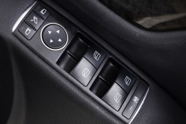 2010 Mercedes-Benz C250 Cgi W204 MY10 Avantgarde Sedan