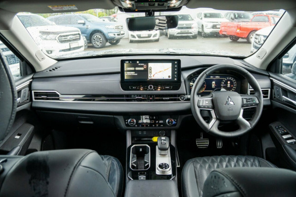 2025 Mitsubishi Outlander ZM Exceed SUV Image 18