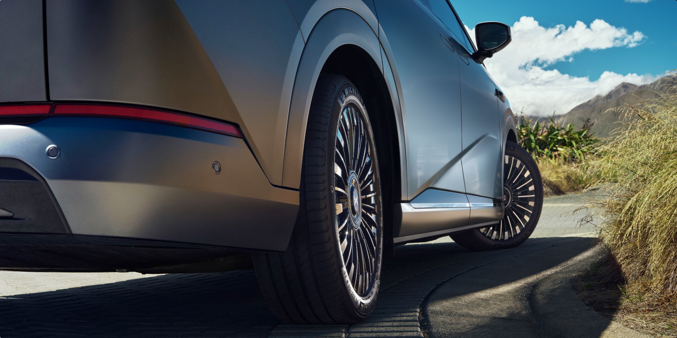 Active Rear-Wheel Steering Image