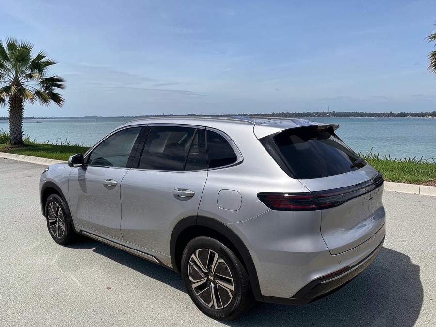 2025 MY26 Geely Starray EM-i P145 Complete SUV Image 3