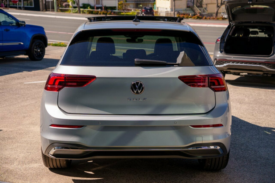 2026 Volkswagen Golf 8.5 110TSI Style Hatch Image 5