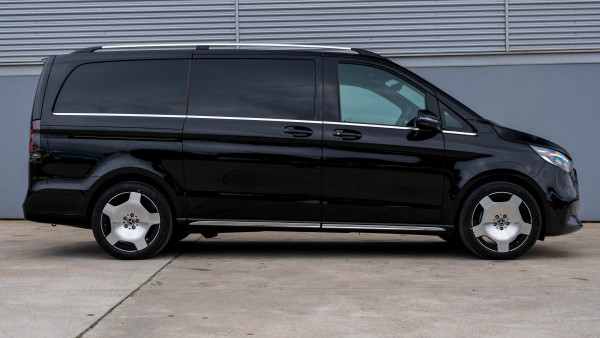 2025 Mercedes-Benz V-Class 447 V300 Exclusive People Mover image 2