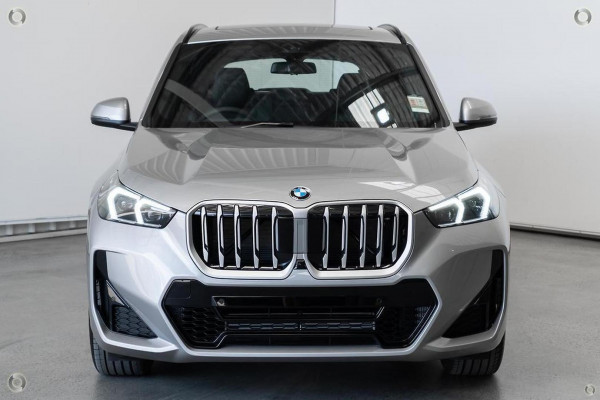 2026 BMW X1 U11 sDrive18i Sport Collection SUV image 4
