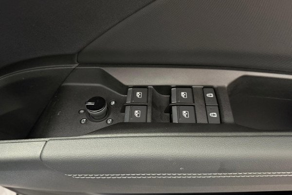 2025 Audi Q4 e-tron F4 45 SUV