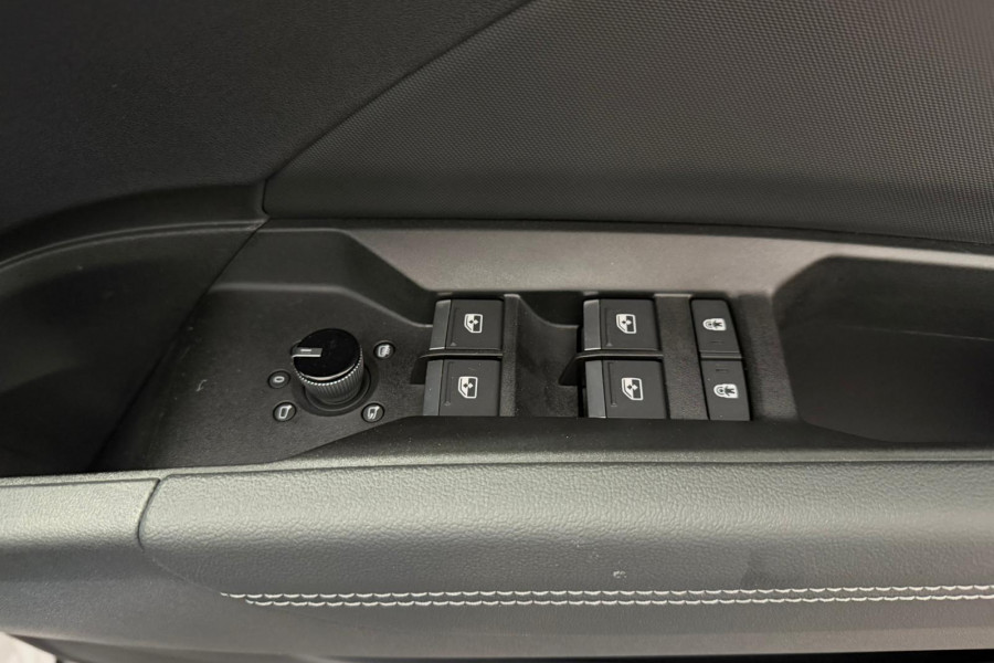 2025 Audi Q4 e-tron F4 45 SUV