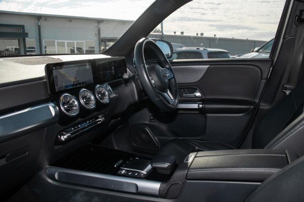 2022 Mercedes-Benz GLB-Class X247 GLB200 SUV image 8