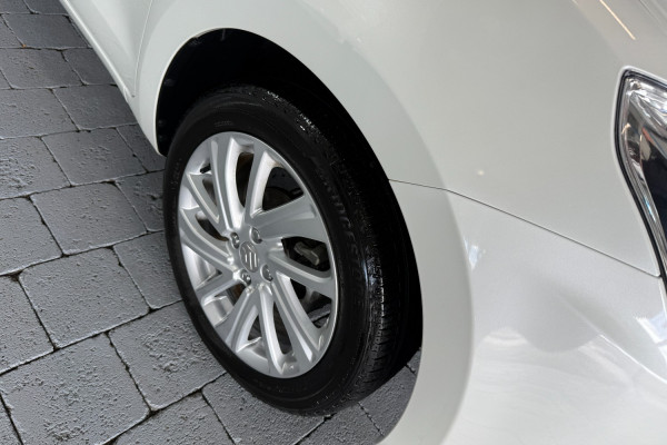 2021 Suzuki Swift AZ Series II GL Navigator Hatch