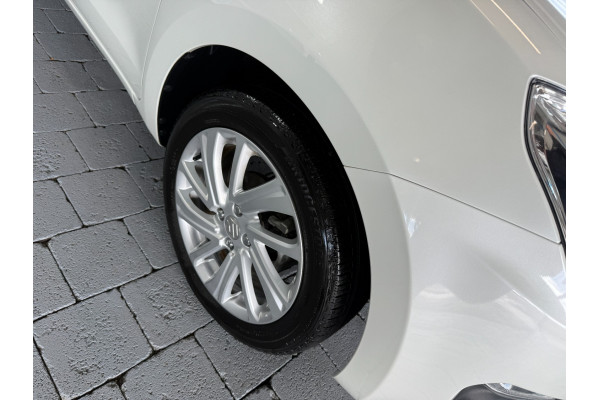 2021 Suzuki Swift AZ Series II GL Navigator Hatch