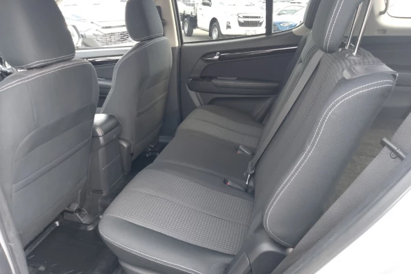 2020 MY19 Isuzu MU-X LS-U SUV Image 13