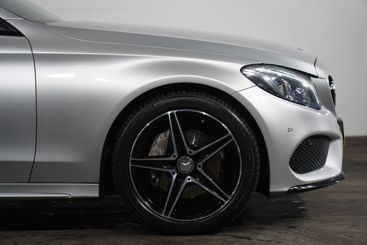 2016 Mercedes-Benz C200 SUV Image 5