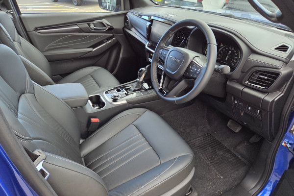 2026 MY25.5 Isuzu MU-X RJ LS-T SUV Image 9