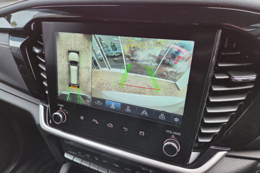 2025 Isuzu MU-X LS-T SUV Image 15