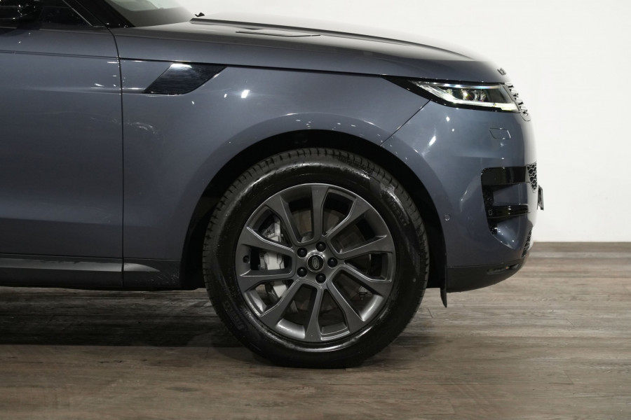 2024 Land Rover Range Rover Sport L461 D250 SE SUV Image 4