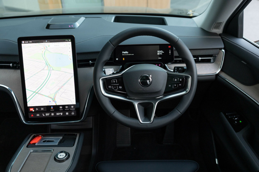 2025 Volvo EX90 No Series Plus Twin Motor SUV Image 14