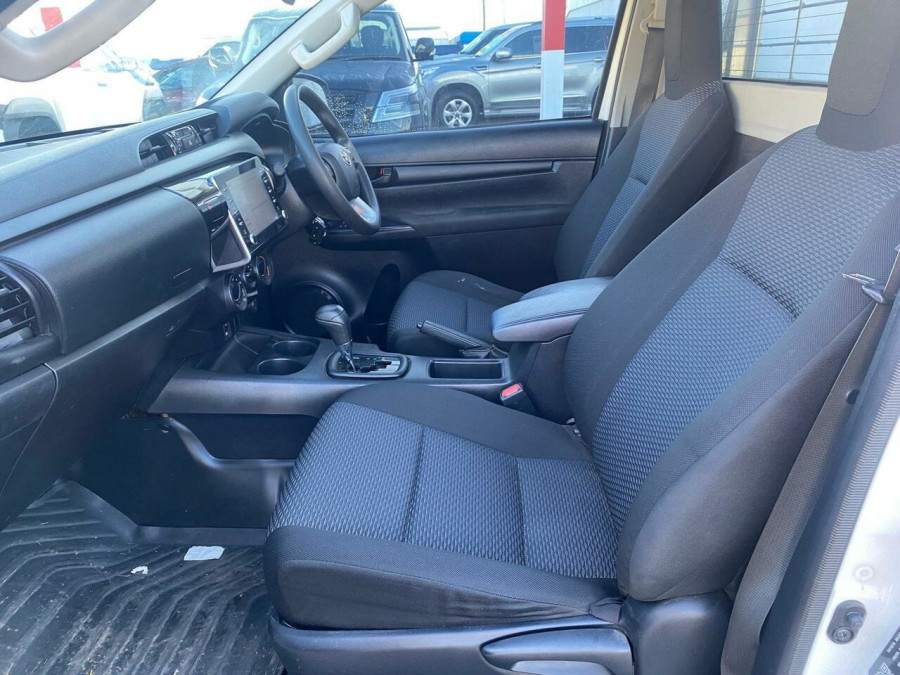 2022 Toyota HiLux TGN121R WorkMate Cab Chassis Image 10