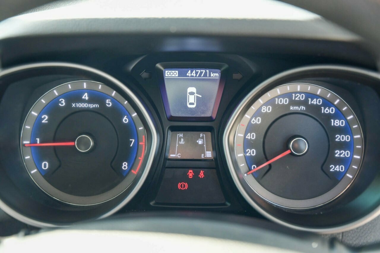 2015 MY16 Hyundai i30 GD3 Series II Active Hatchback Image 11