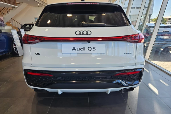 2026 MY25 Audi Q5 GU e-hybrid 270kW SUV Image 5