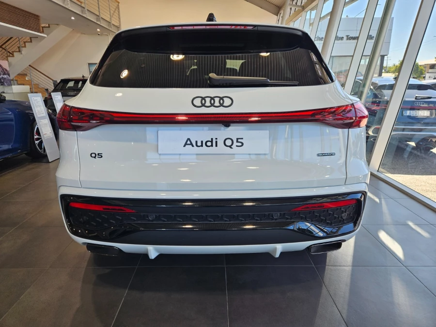 2026 MY25 Audi Q5 GU e-hybrid 270kW SUV Image 5