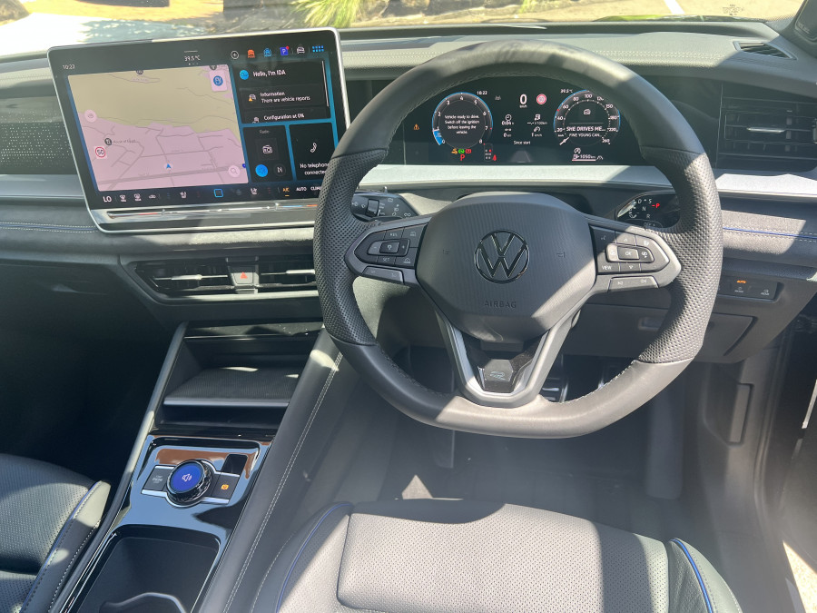 2026 Volkswagen Tayron R4 195TSI R-Line SUV Image 13