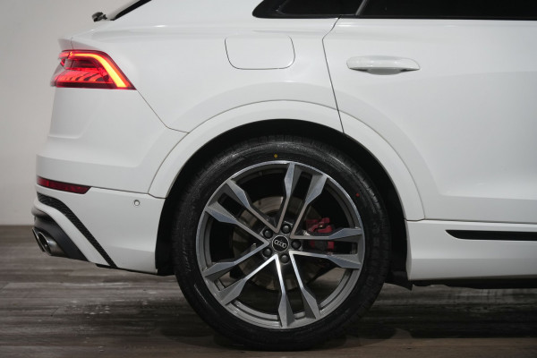 2021 Audi SQ8 F1 TDI SUV Image 6