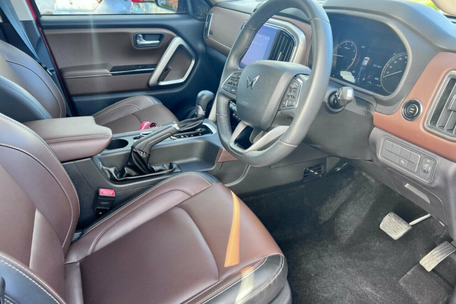 2023 Mahindra Scorpio  Z8 SUV Image 12
