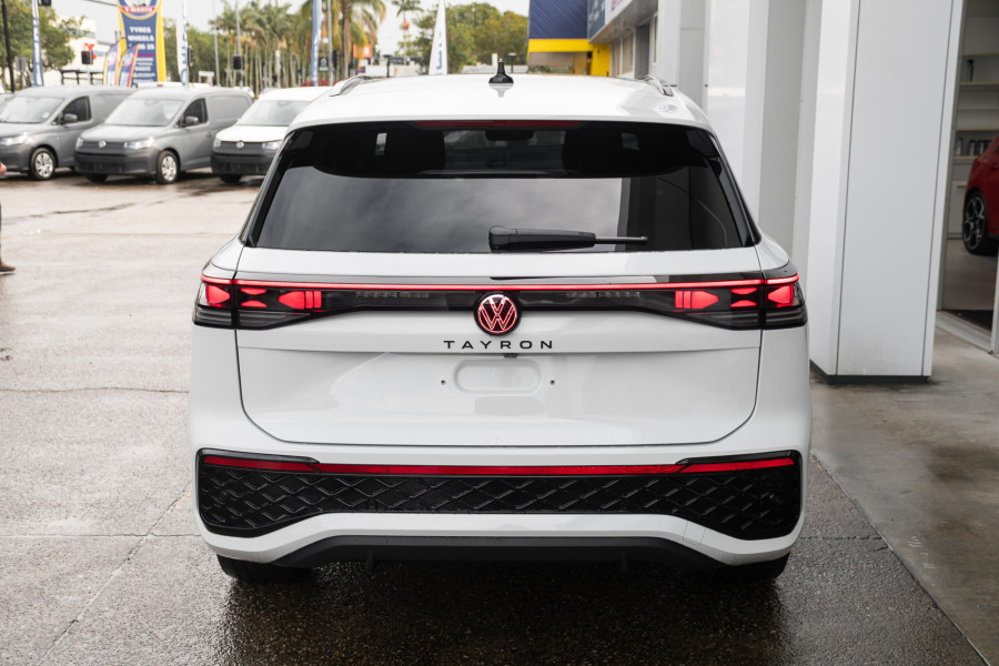 2026 Volkswagen Tayron R4 200TSI eHybrid R-Line SUV Image 5
